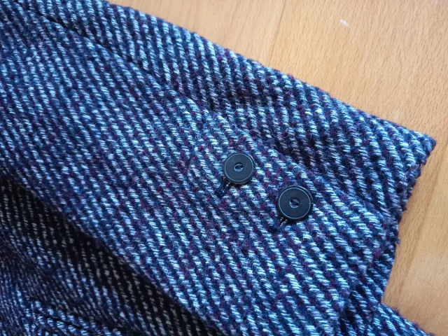 Abrigo Mango 3/4 negro y morado