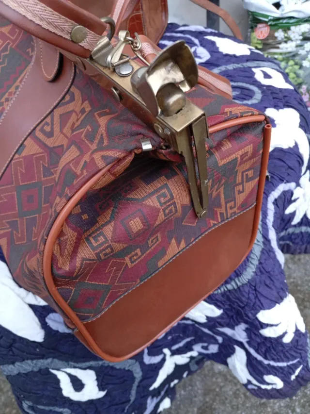Maletín vintage estampado, antirrobos