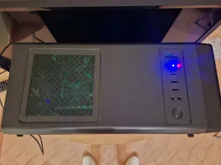 Ordenador Gaming Gigabyte Negro y Verde