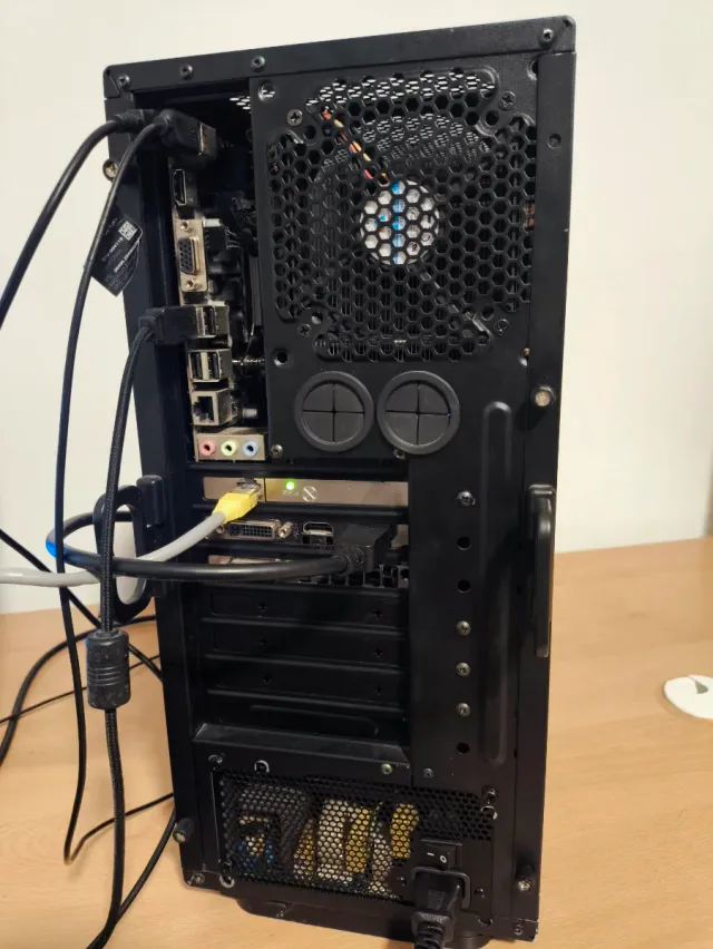 Ordenador Gaming Aerocool Económico