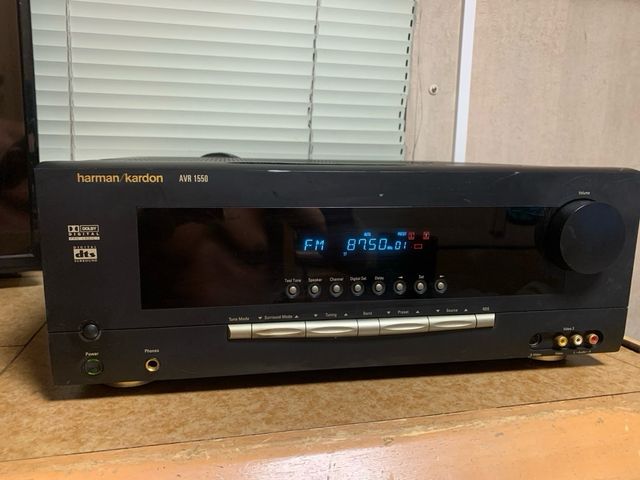 Harman Kardon AVR 1550 Amplificador Negro