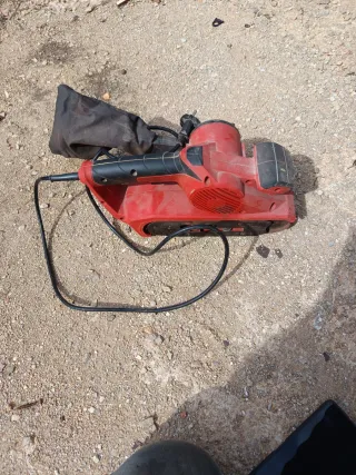 Lijadora de banda roja