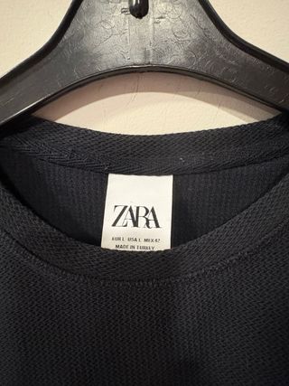 Camiseta Zara Negra