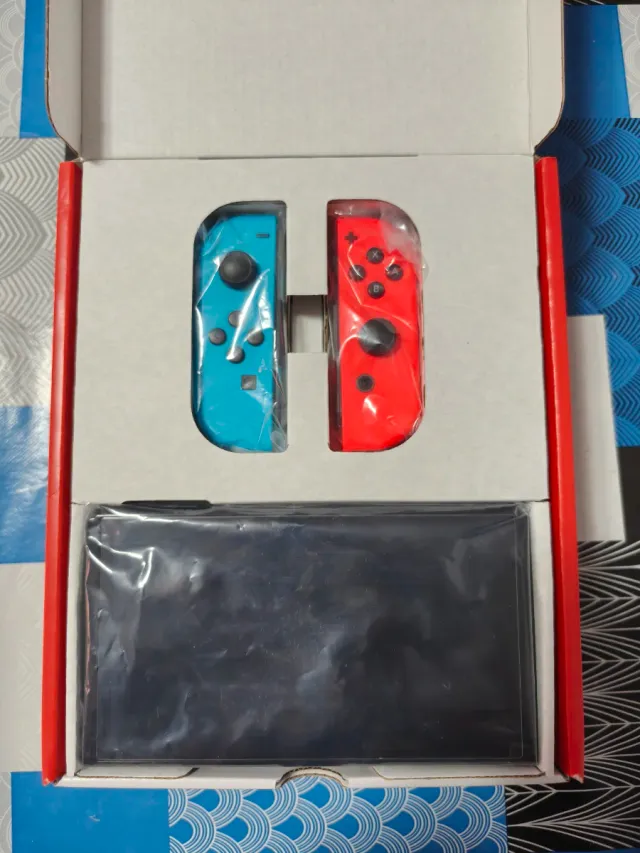 Nintendo Switch OLED Neón Azul/Rojo