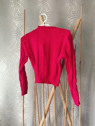 Jersey rojo cuello alto talla XS