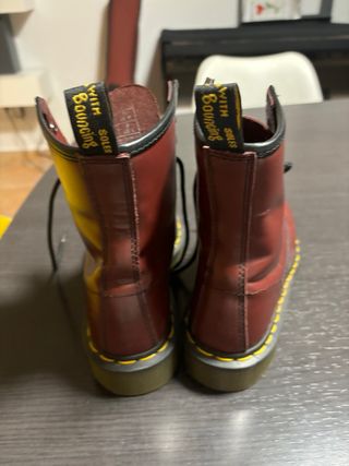 Stivali rossi Dr. Martens taglia 37