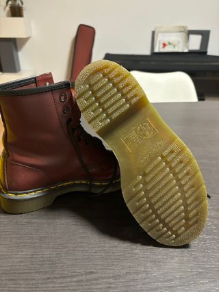 Stivali rossi Dr. Martens taglia 37