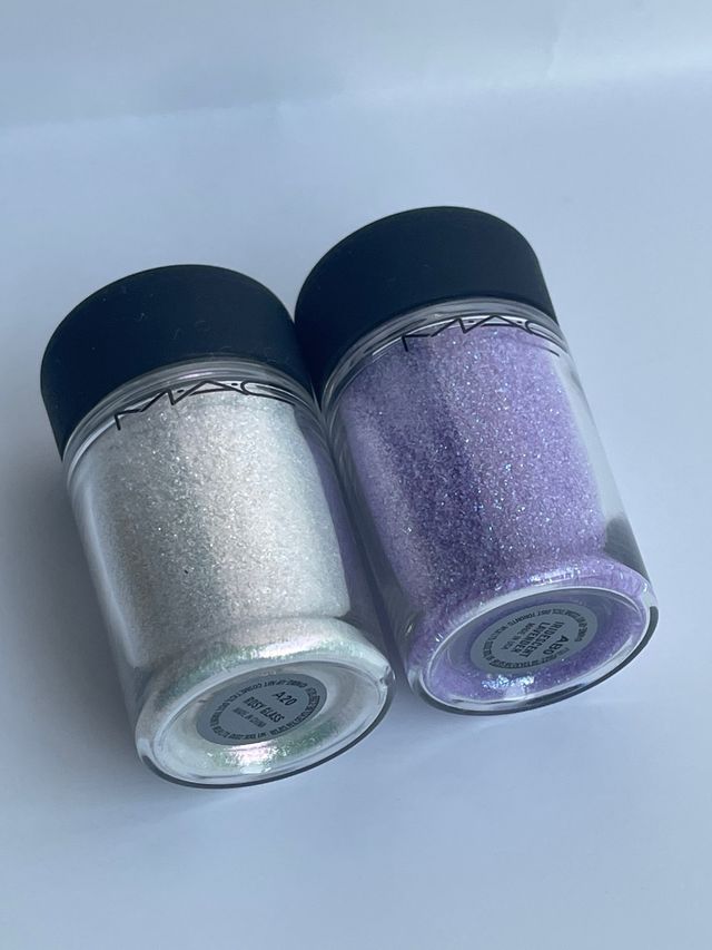 MAC cosmetics 2 Pigmentos (Plata y Morado)