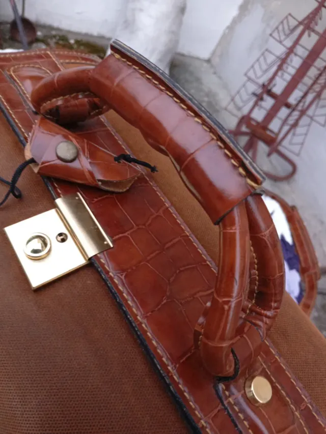 Maletín piel vintage seguridad