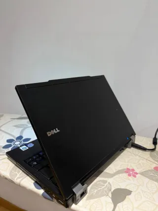 Portátil Dell Latitude E4300 tags hp lenovo acer