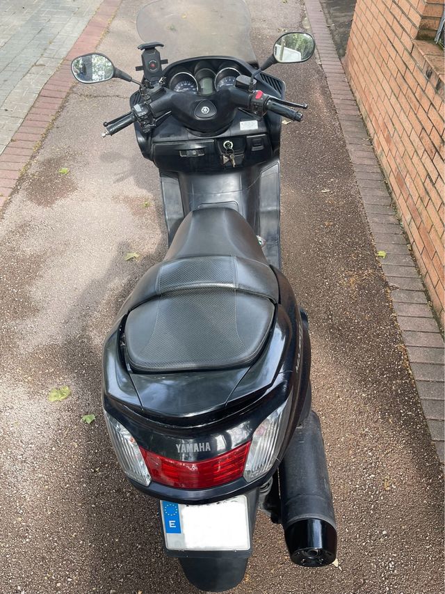 Yamaha Majesty 400 Negra 2008