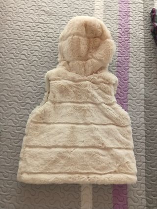 Abrigo pelito niña Zara T. 4 Beige