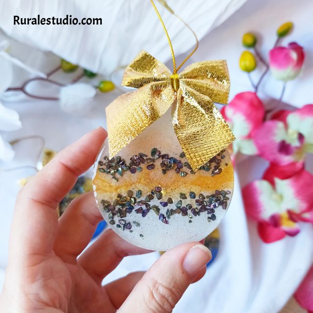 Lote 4 adornos árbol Navidad resina