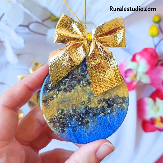 Lote 4 adornos árbol Navidad resina