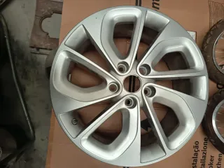 Llanta Renault BLACK PRAGMA