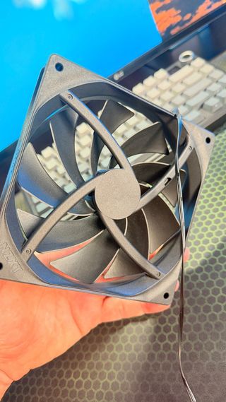 NZXT F140Q Ventilador PC 140mm