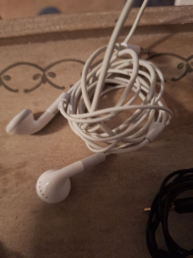 Varios Auriculares nuevos y usados