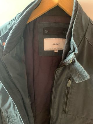 Cazadora de piel marrón con cinturón