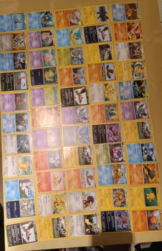 55 carte Pokémon