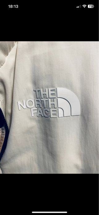 The North Face Chaqueta Beige y Negra