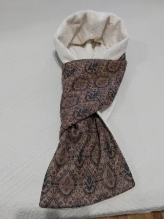 Bufanda con capucha de lana y angora