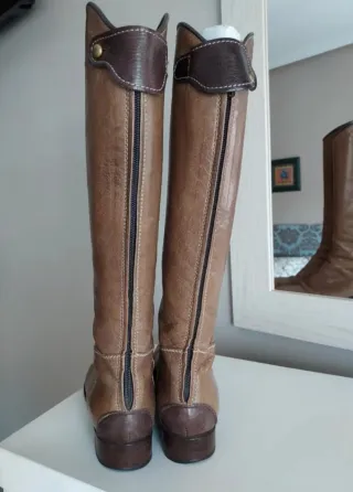 Botas caña alta y zapatos blucher