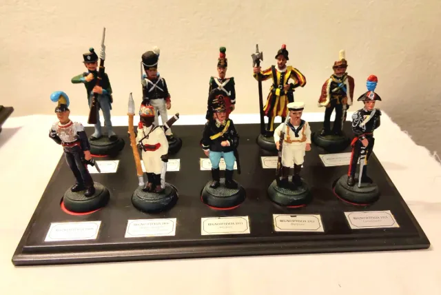 Soldatini di piombo. Intera collezione da 60 pz.