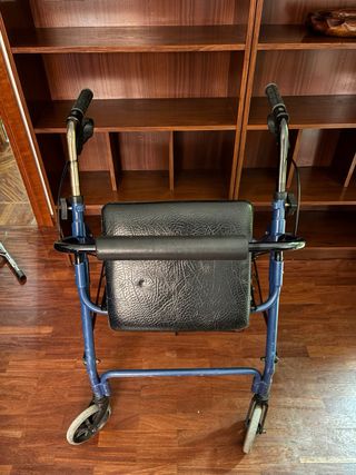 andador para ayuda a mayores