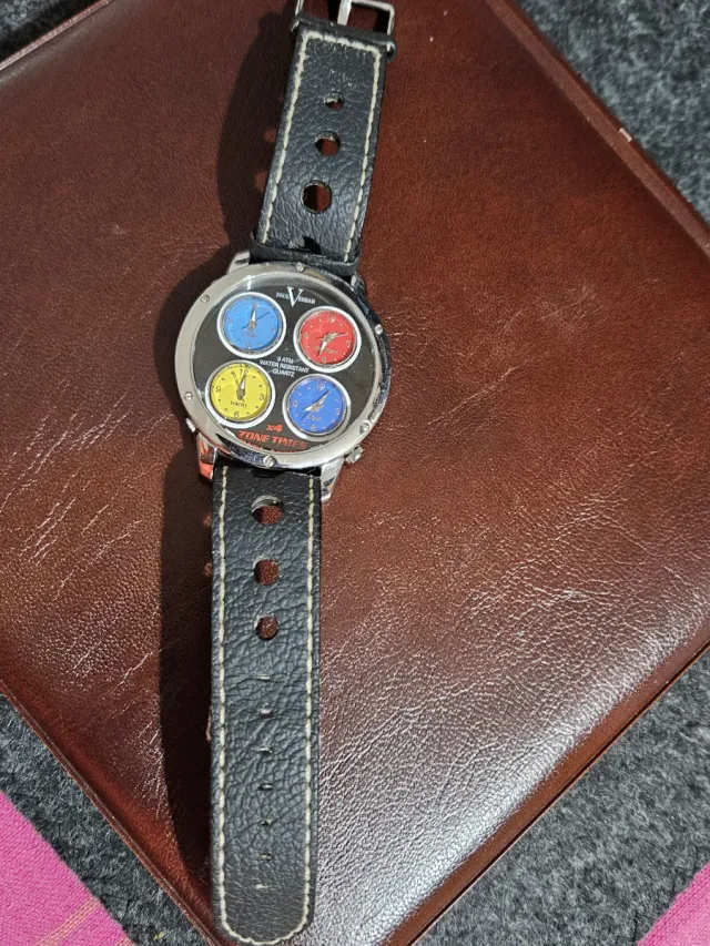 Orologio Paul Versan con 4 fusi orari