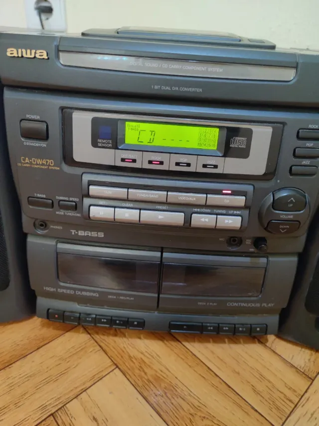 Cadena Aiwa con CD Ca-DW470