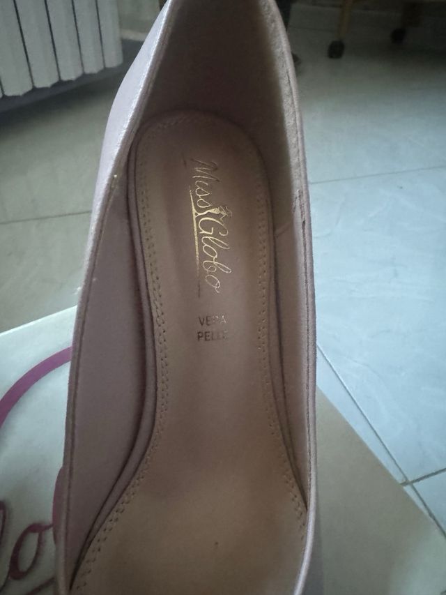 Scarpe con tacco rosa cipria