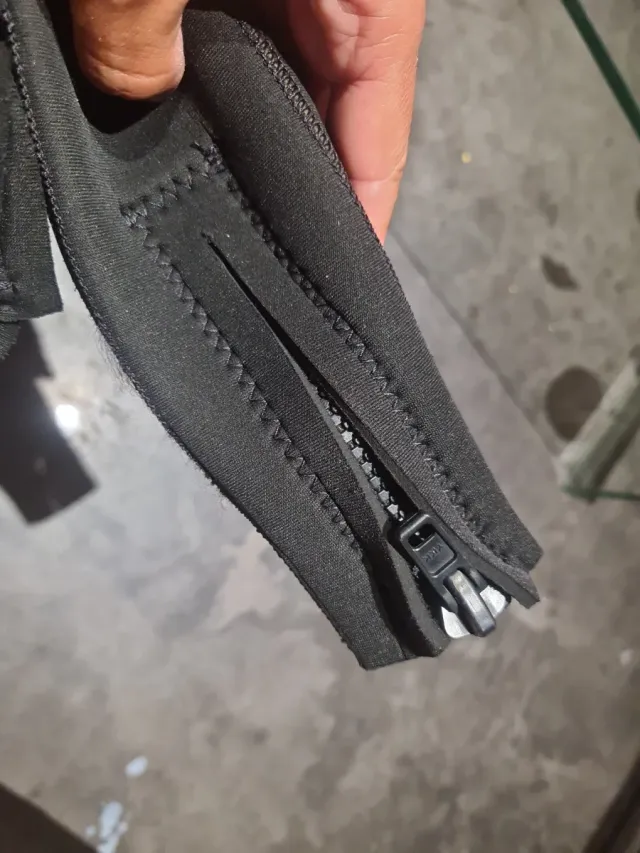 Traje de surf neopreno 4/3 Rip Curl niño talla 4