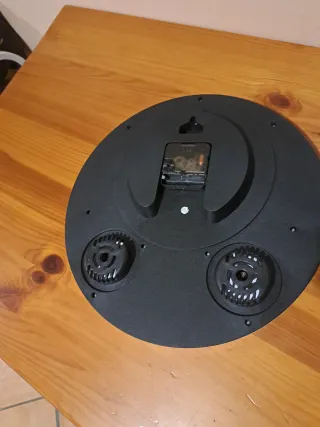 Reloj de pared con termómetro y higrómetro