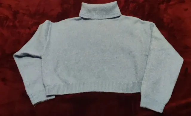 Maglioncino collo alto azzurro taglia M, vita alta