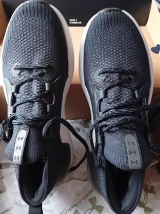 Zapatillas Under Armour Talla 38.5 Nuevas