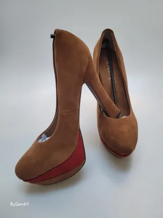 Tacones Camel y Rojo