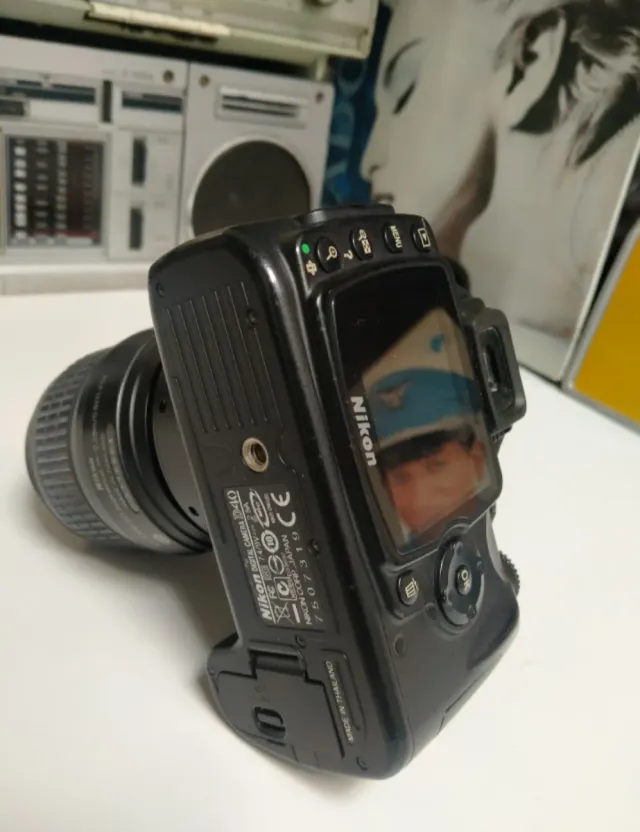 Cámara réflex Nikon D40 Negra