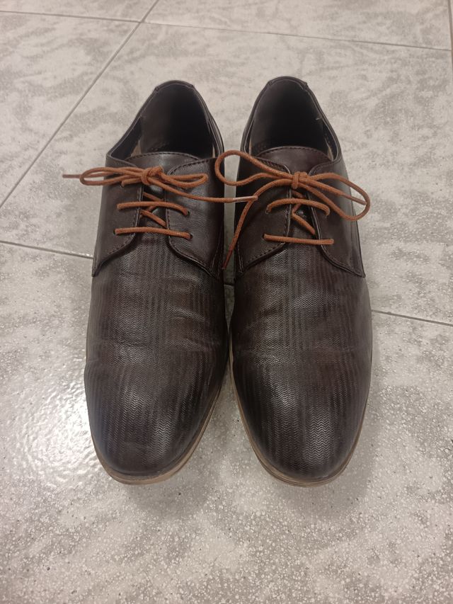 Scarpe stringate uomo marroni taglia 42