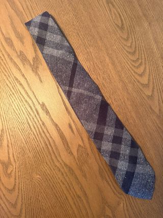 Corbata Burberry Tweed Gris