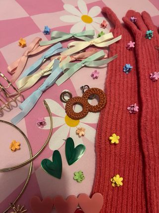 Pacchetto gioielli, guanti e accessori per capelli