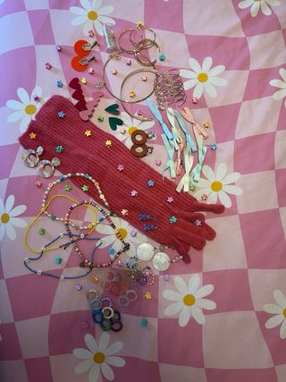 Pacchetto gioielli, guanti e accessori per capelli