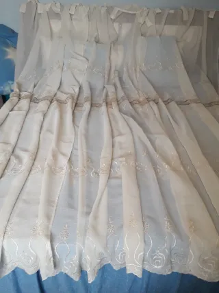 Set n. 3 Tende ricamate per interni. Ottimo stato