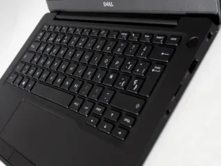DELL ORDENADOR PORTÁTIL LAPTOP i5 SSD 12G RAM