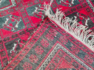 Tappeto vintage Baluchi lana rosso nero