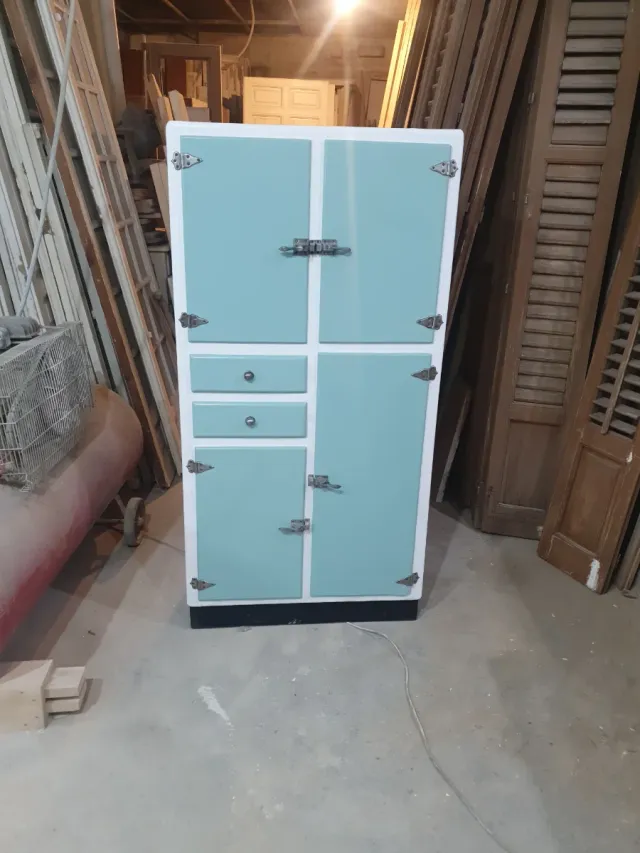 Mueble Antiguo despensa