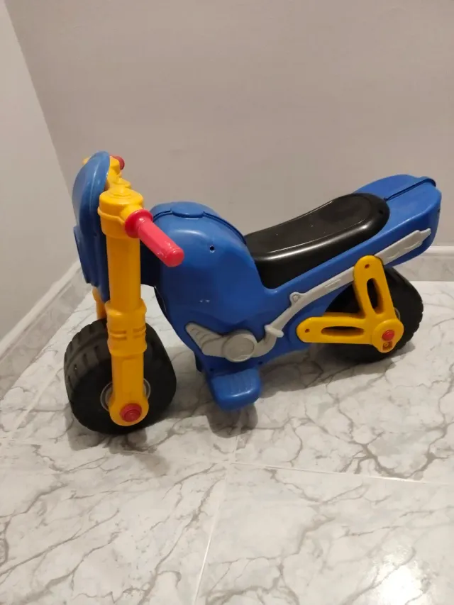 Moto correpasillos Molto