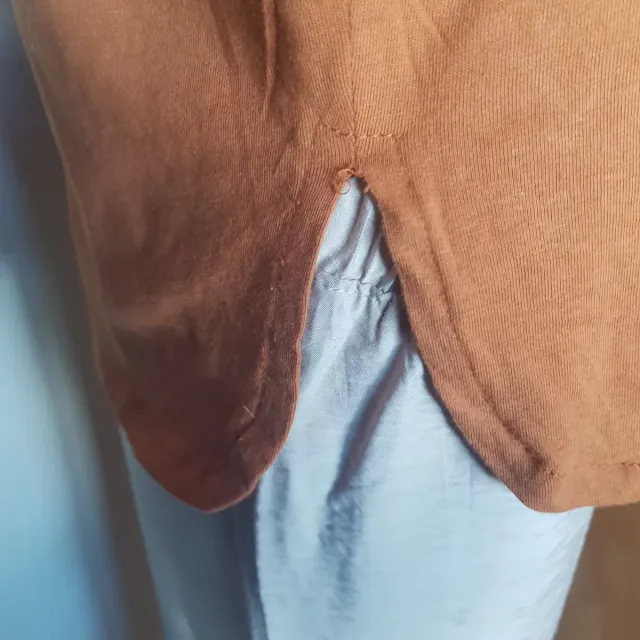 Camiseta naranja con lentejuelas talla L