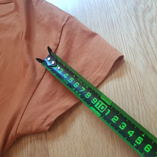 Camiseta naranja con lentejuelas talla L