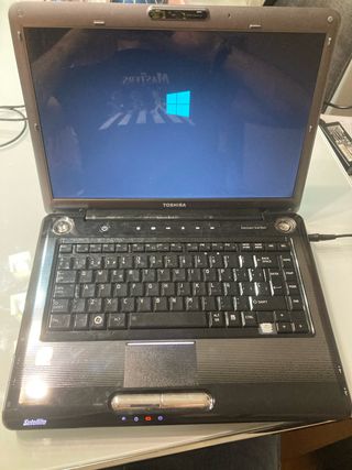 Toshiba Satellite A300 Portátil
