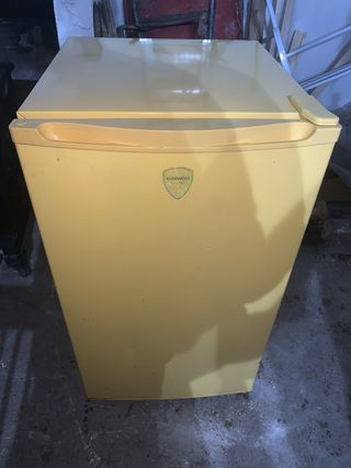 Nevera Daewoo Amarilla